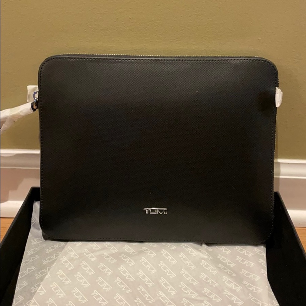 NWT Tumi Black iPad Bag